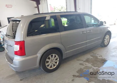 2014 Chrysler Town & Country Touring z USA, uszkodzony, nr VIN 2C4RC1BG7ER221204